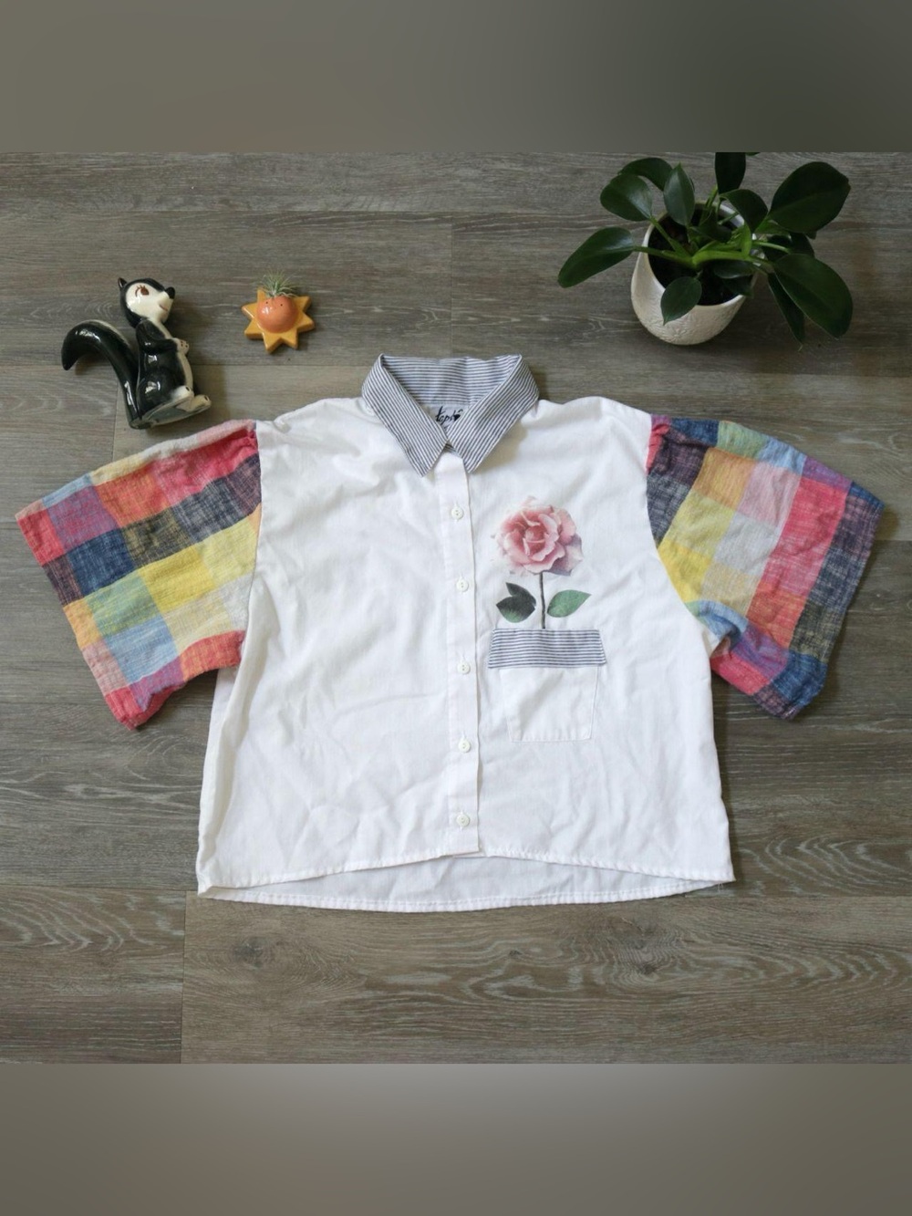 Rose boxy cropped blouse with plaid sleeves